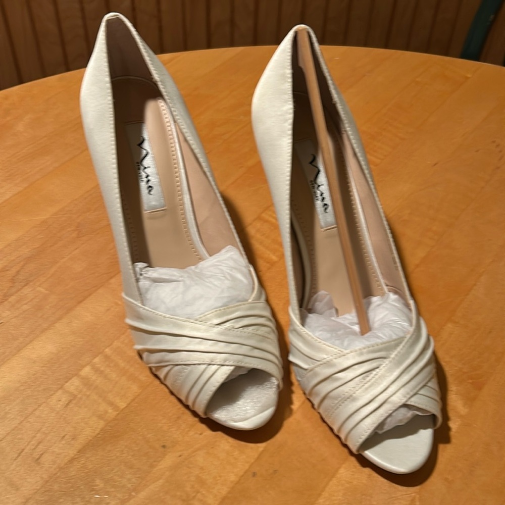 Nina, Ivory Luster Satin High Heel Shoes, Size 9 - image 1